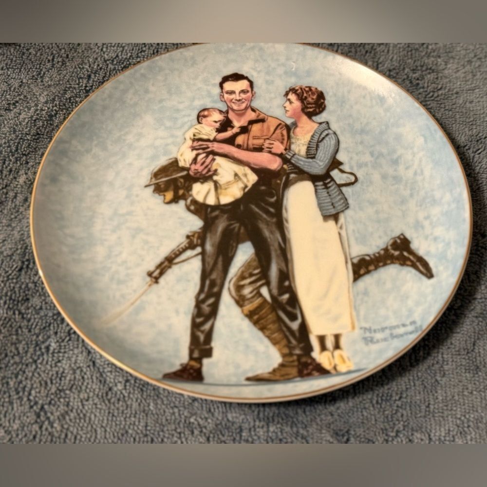 The first Mother’s Day Norman Rockwell 1984 collection of legendary art plate - Picture 2 of 4